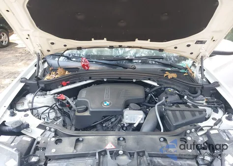 2016 BMW X3 xDrive28I z USA, uszkodzony, nr VIN 5UXWX9C55G0D84239